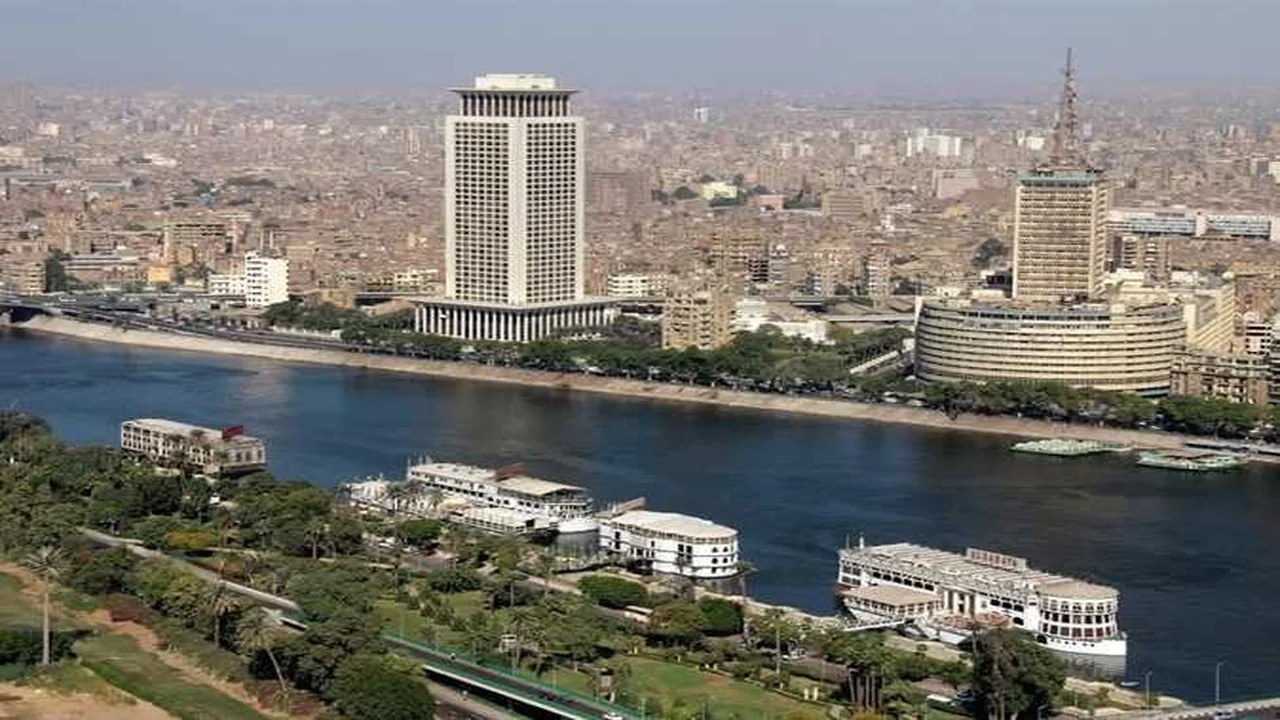 طقس مصر اليوم: حرارة مرتفعة ورياح مثيرة للأتربة السبت